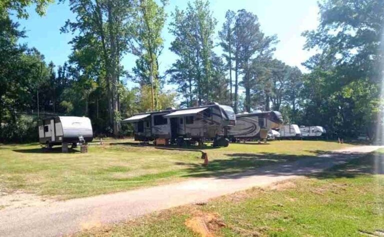 Full Hookup RV Sites